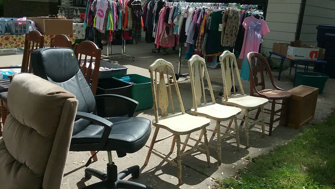Larger items should be displayed outside for a yard sale.