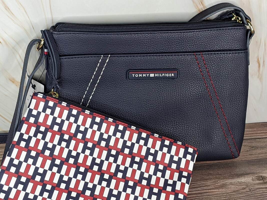 Priceless Good Deals: Name Brand Purses