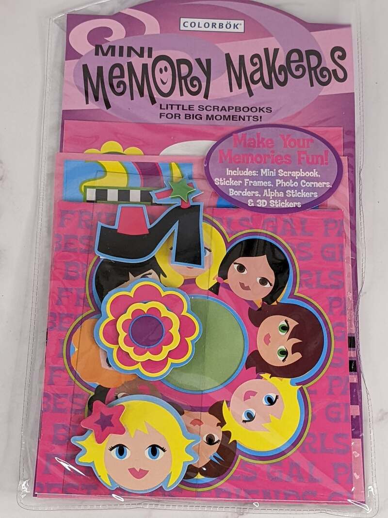 Gal Pals Mini Memory Makers