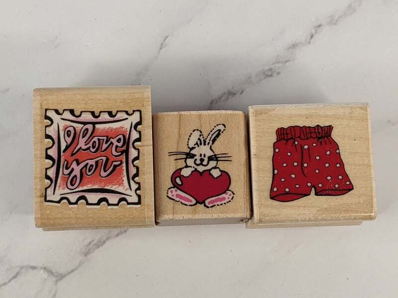 Bunny Shorts Love Rubber Stamp Set