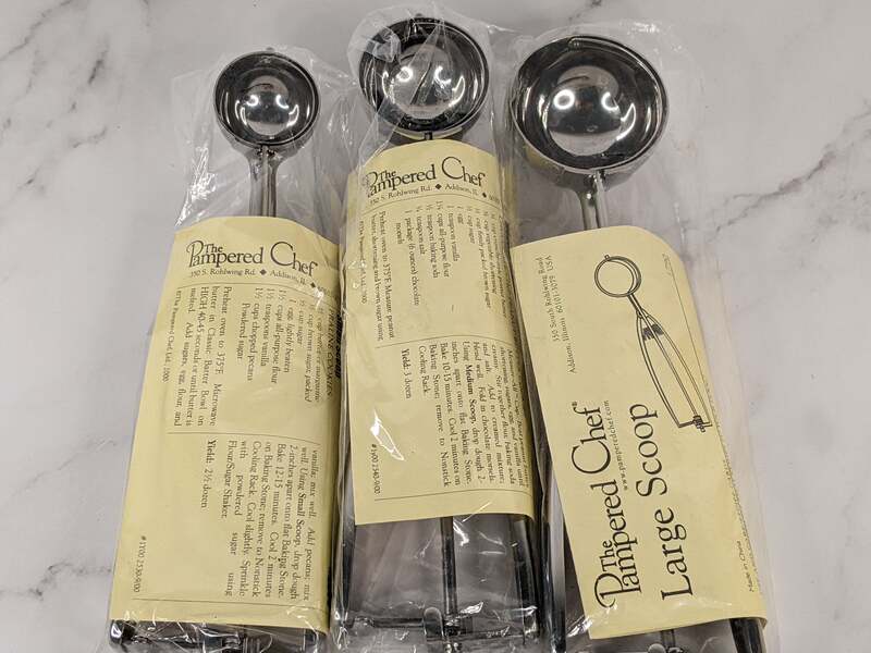 Pampered Chef Set of Small Medium Large Scoops