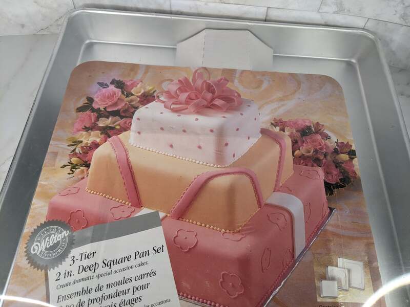Wilton 3-Tier Square Pan Set