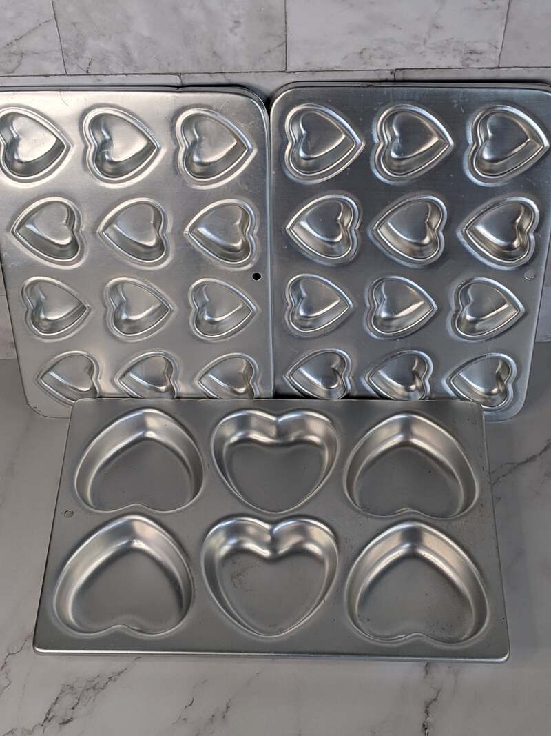 Wilton Heart Pans