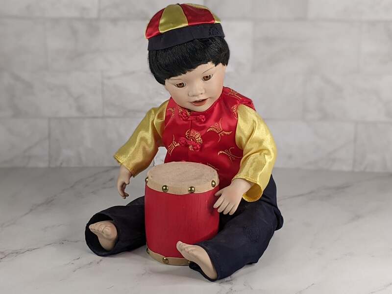 Di Di Danbury Mint Doll