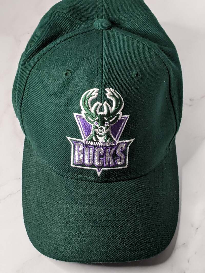 Milwaukee Bucks Cap Retro Purple Logo Green Hat NBA Reebok Adjustable