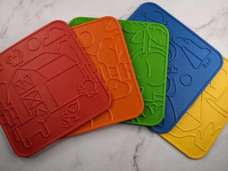 Set of 5 Tupperware Picture Plates