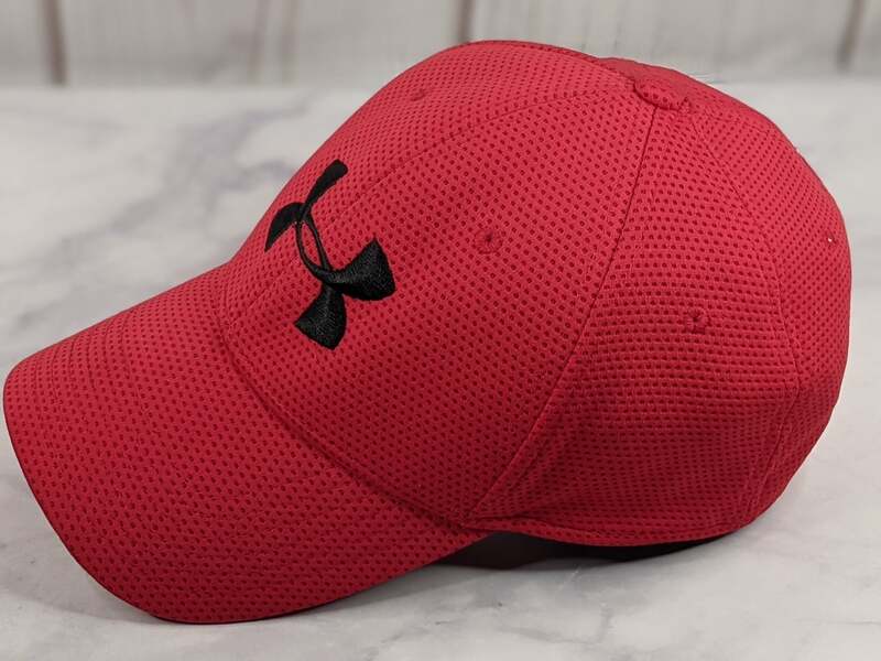Red Under Armour Cap M/L